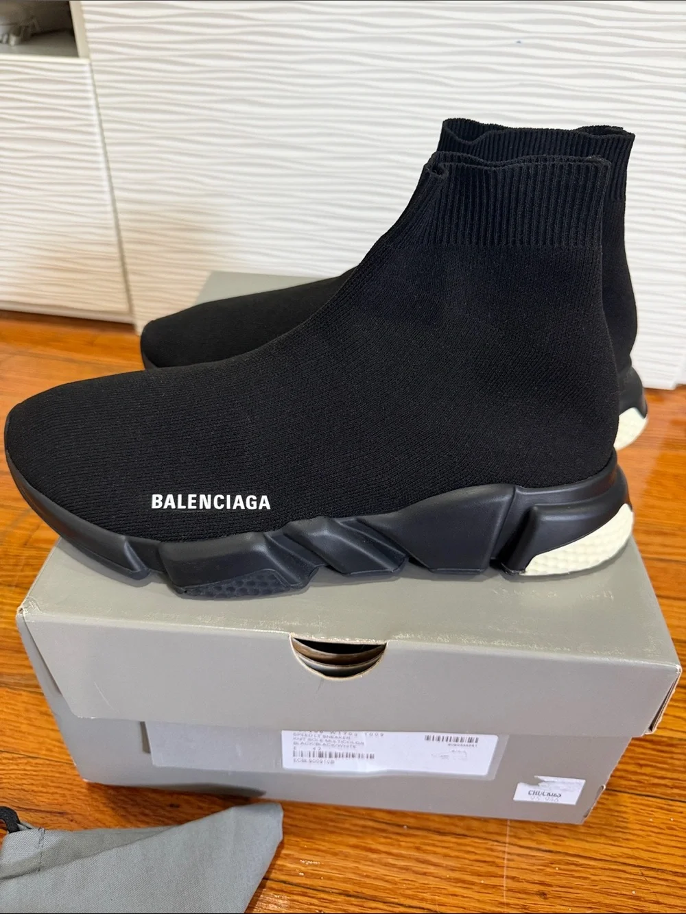 100% Authentic Balenciaga speed sneaker